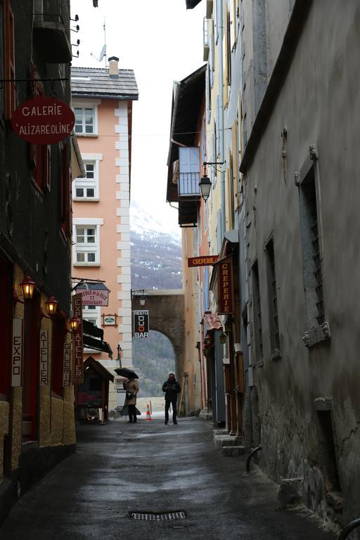 Auberge De La Paix Briançon Esterno foto