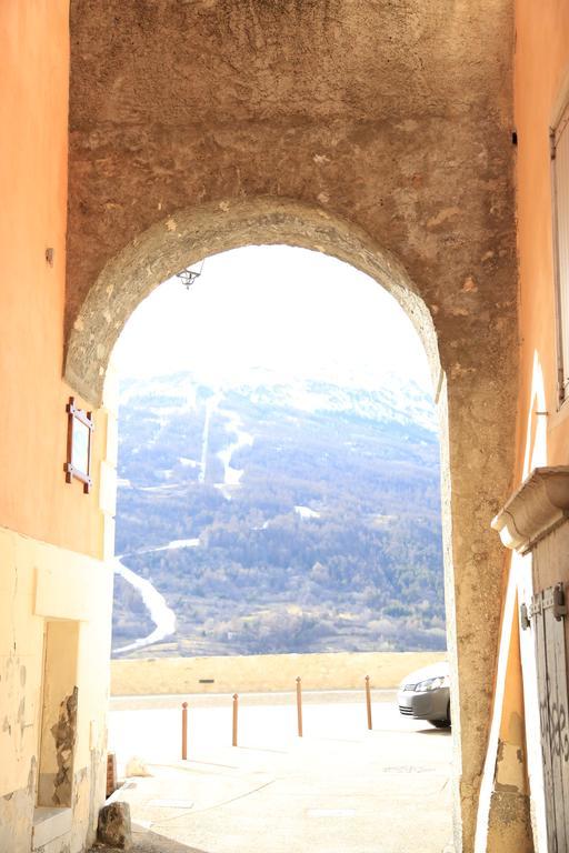 Auberge De La Paix Briançon Esterno foto